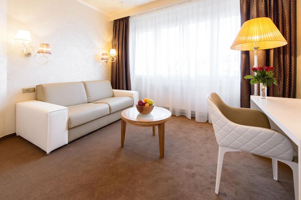 Hotel Mysterius Carnival Praga
